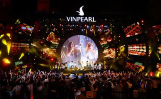 Hàng ngàn khán giả Vinpearl cháy hết mình cùng đêm nhạc Boney M Hàng ngàn khán giả Vinpearl cháy hết mình cùng đêm nhạc Boney M
