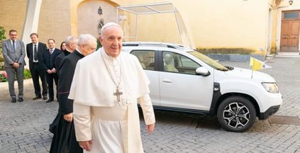 dacia duster for pope francis 5 768x392