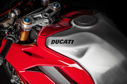 ducatipanigalev4r9 5