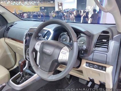 2017 isuzu mu x facelift dashboard side view at giias 2017