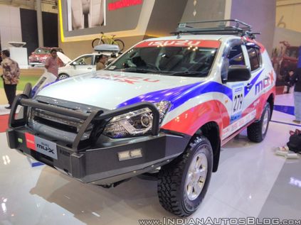 2017 isuzu mu x off roader front three quarters left side at giias 2017