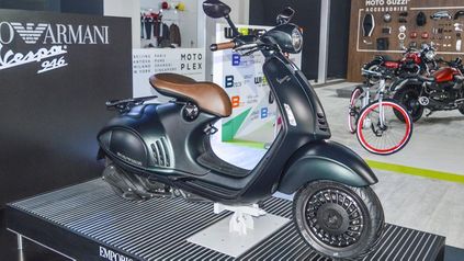 vespa 946 armani 125 front quarter at auto expo 2016 1504168816476 40 0 759 1280 crop 1504168829194