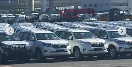 2018 toyota land cruiser prado dealership yard spy shot 093427