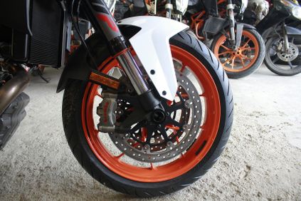 nguoi dua tin ktm 1290 super duke r 2017 gia 638 trieu dong co dang dong tien bat gao 7