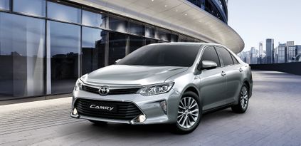 nguoi dua tin toyota camry 2017 gia duoi 1ty dong