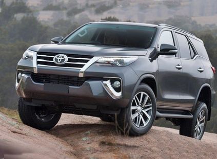 nguoi dua tin gia ban fortuner 2018