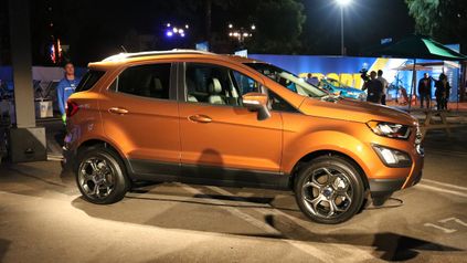 nguoi dua tin gia ban ford ecosport 2018 cao ngat nguong tai my 4