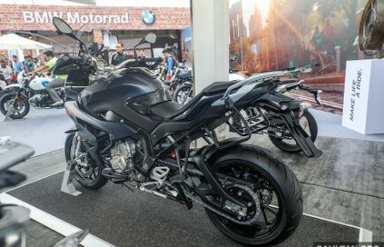 nguoi dua tin bmw s1000xr 2017 ban cai tienjpg 10