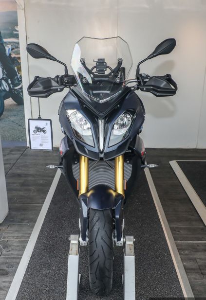 nguoi dua tin bmw s1000xr 2017 ban cai tienjpg 11