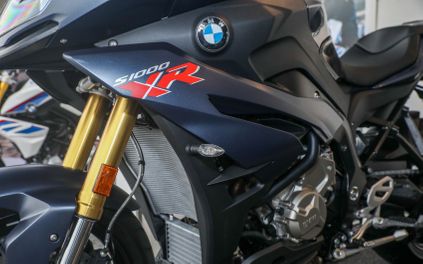 nguoi dua tin bmw s1000xr 2017 ban cai tienjpg 3