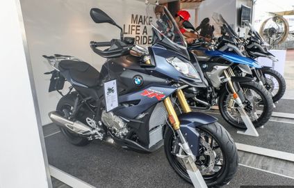 nguoi dua tin bmw s1000xr 2017 ban cai tienjpg 8