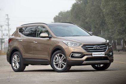 nguoi dua tin hyundai santafe 2017 giam gia 230 trieu dong 4