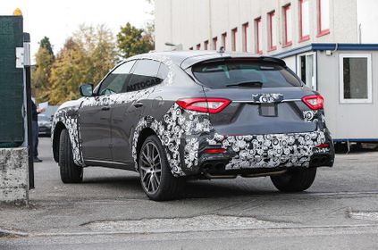 nguoi dua tin maserati levante gts dong co v8 3