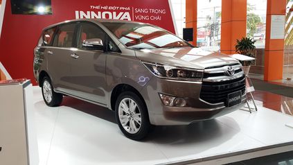 nguoi dua tin dong mau xe chu luc cua toyota rot gia11