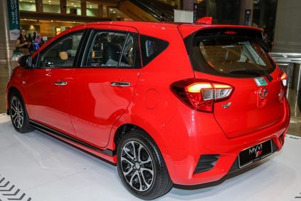 nguoi dua tin o to gia re myvi ra mat gia hon 200 trieu dong 101