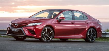 nguoi dua tin toyota camry 2018 bat dau ban ra tai uc 31