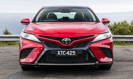 nguoi dua tin toyota camry 2018 bat dau ban ra tai uc 411