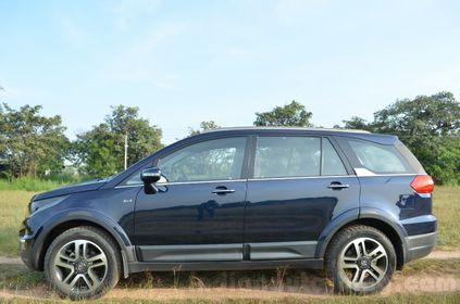 nguoi dua tin tata hexa xt 4x4 toi nepal gia sieu re1 10