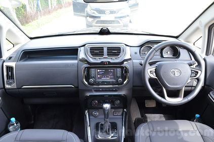 nguoi dua tin tata hexa xt 4x4 toi nepal gia sieu re1 4