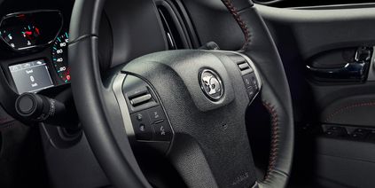 nguoi dua tin ban tai hsv colorado sportscat thach thuc ford ranger 13