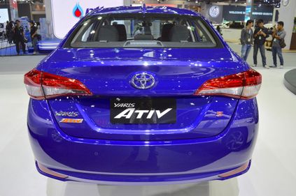 nguoi dua tin toyota vios tai lao la bien the toyota yaris ativ 2018 6