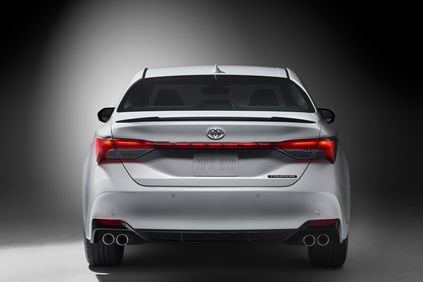 nguoi dua tin toyota avalon 2019 xung tam dang cap luxes 8