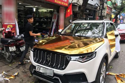 nguoi dua tin zotye t700 len doi masserati 3