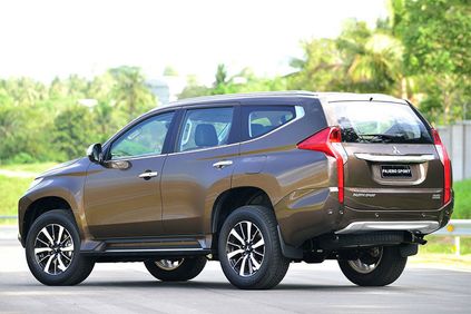 can canh mitsubishi pajero sport may dau gia re tai vn hinh 7