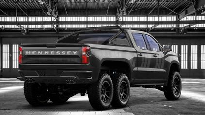 xe ban tai hennessey goliath 6x6 chevrolet silverado 5