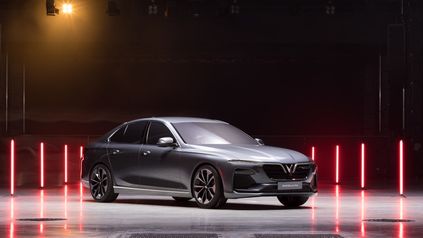 xe sedan vinfast 2