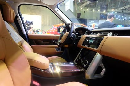 xe range rover 2018 trien lam o to viet nam 2018 4