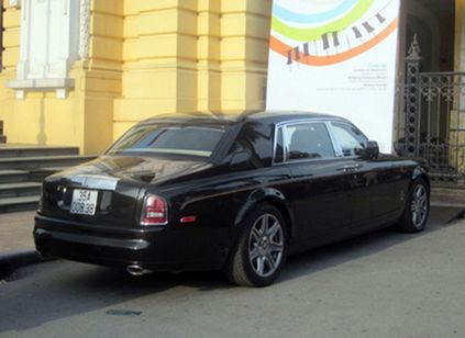 rolls royce phantom bien khung 18