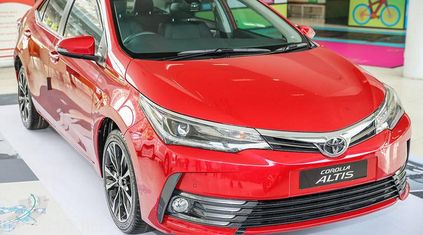 danh gia xe toyota corolla altis 2018 ve thiet ke noi ngoai that cung gia ban