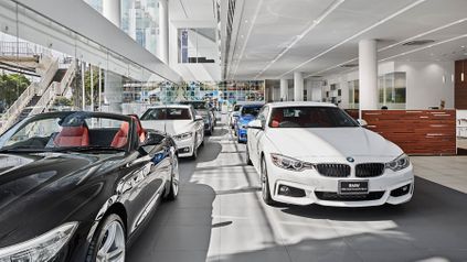 bmw showroom viet nam