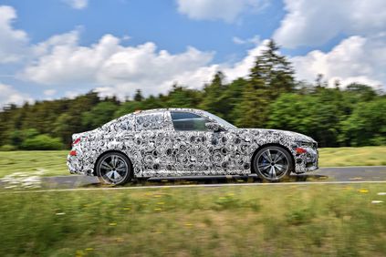 bmw 3 series 2019 5