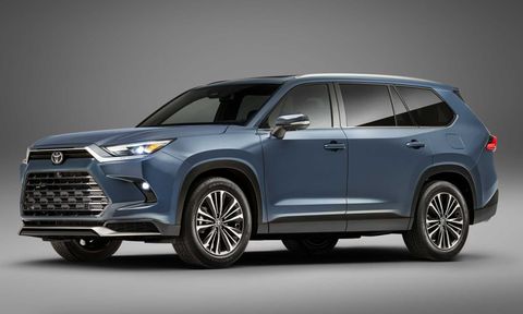 Toyota Grand Highlander 2024 ra mắt với 3 hàng ghế, 3 phiển bản động cơ, sức mạnh 362 mã lực