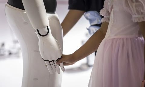 Trung Quốc muốn chế tạo robot hình người tiên tiến vào 2025