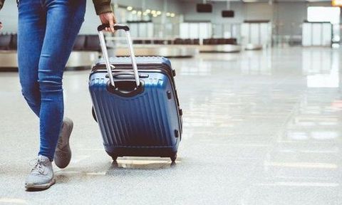 Bộ Công an: Không nên xách đồ hộ người lạ khi chưa biết rõ về hành lý