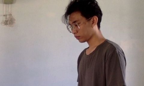 Vạch trần thủ đoạn buôn lậu Iphone 15 tinh vi của người đàn ông nước ngoài