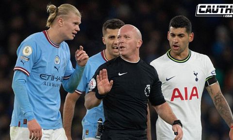 Trọng tài mang lại may mắn cho Man City khiến Liverpool tái mặt