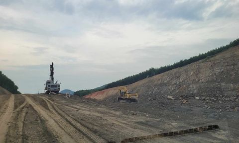 Quảng Bình giải quyết những vướng mắc thi công cao tốc Bắc-Nam