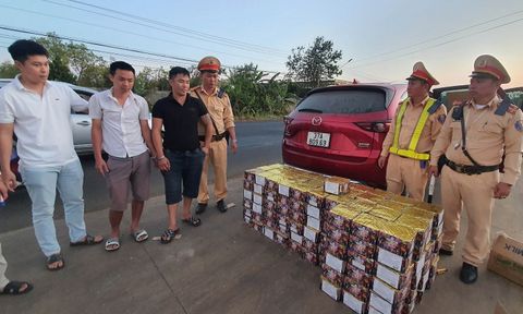 Nợ nần vì đánh bạc, một đối tượng mua hơn 300kg pháo lậu đi tiêu thụ