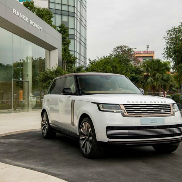 Triệu hồi Range Rover và Range Rover Sport bị lỗi hộp số ở Úc