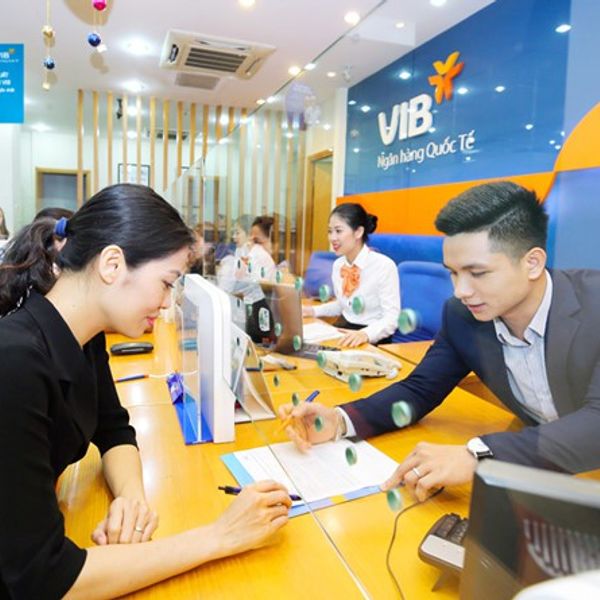 Vợ con Chủ tịch VIB Đặng Khắc Vỹ chuẩn bị thu hàng chục tỷ đồng Vợ con Chủ tịch VIB Đặng Khắc Vỹ chuẩn bị thu hàng chục tỷ đồng