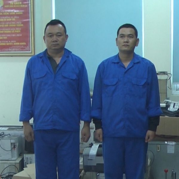 Phá đường dây làm bằng giả "khủng" với trên 5 tấn phôi, 4.000 con dấu