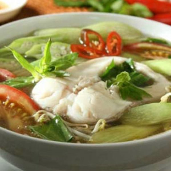 Hướng dẫn làm món canh cá nấu dọc mùng ngon lạ đãi cả nhà