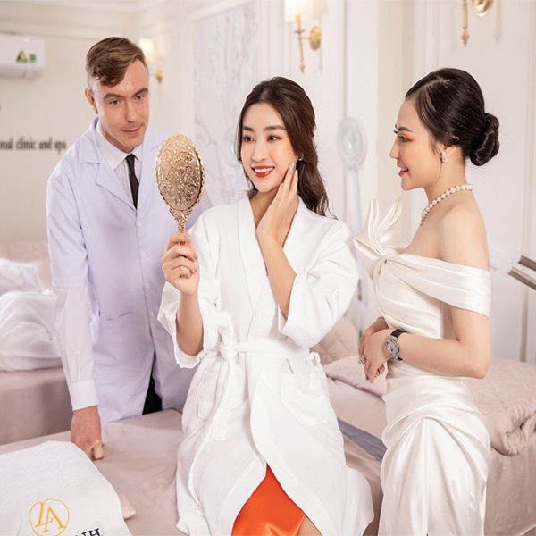 Hoa hậu Mỹ Linh trở thành đại sứ thương hiệu Thẩm mỹ Quốc tế Linh Anh