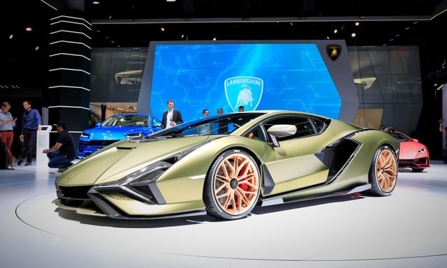 Lamborghini sẽ tung ra một chiếc sedan chạy hoàn toàn bằng điện