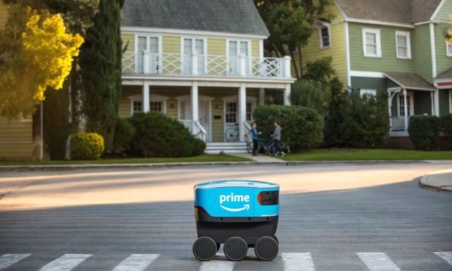 Amazon từ bỏ thử nghiệm robot giao hàng tận nhà