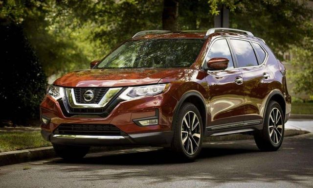 Mua xe Nissan, chọn mẫu xe nào hợp với túi tiền?